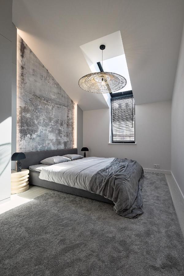 High Ceiling Loft With Its Own Backyard And A Terrace Lägenhet Tallinn Exteriör bild